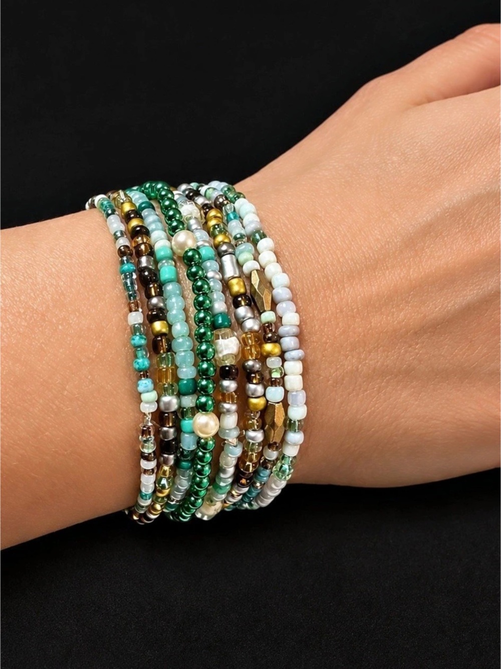 Beaded Bracelet Stack in Green & White NWT 8